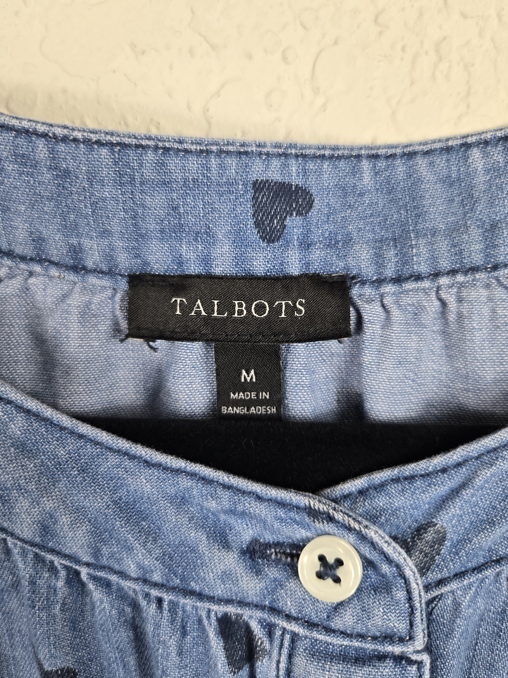 Talbots Chambray Heart Print Button Front Top Smocked Ruffle Cuff Blue M - Picture 6 of 7